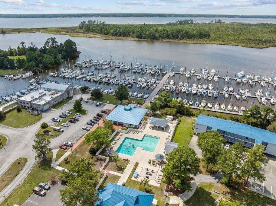 Sandpiper New Bern Exterior photo